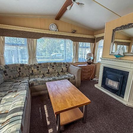 Superb Caravan By The Seaside In Kessingland, Suffolk Ref 90040Sg Benacre Eksteriør bilde