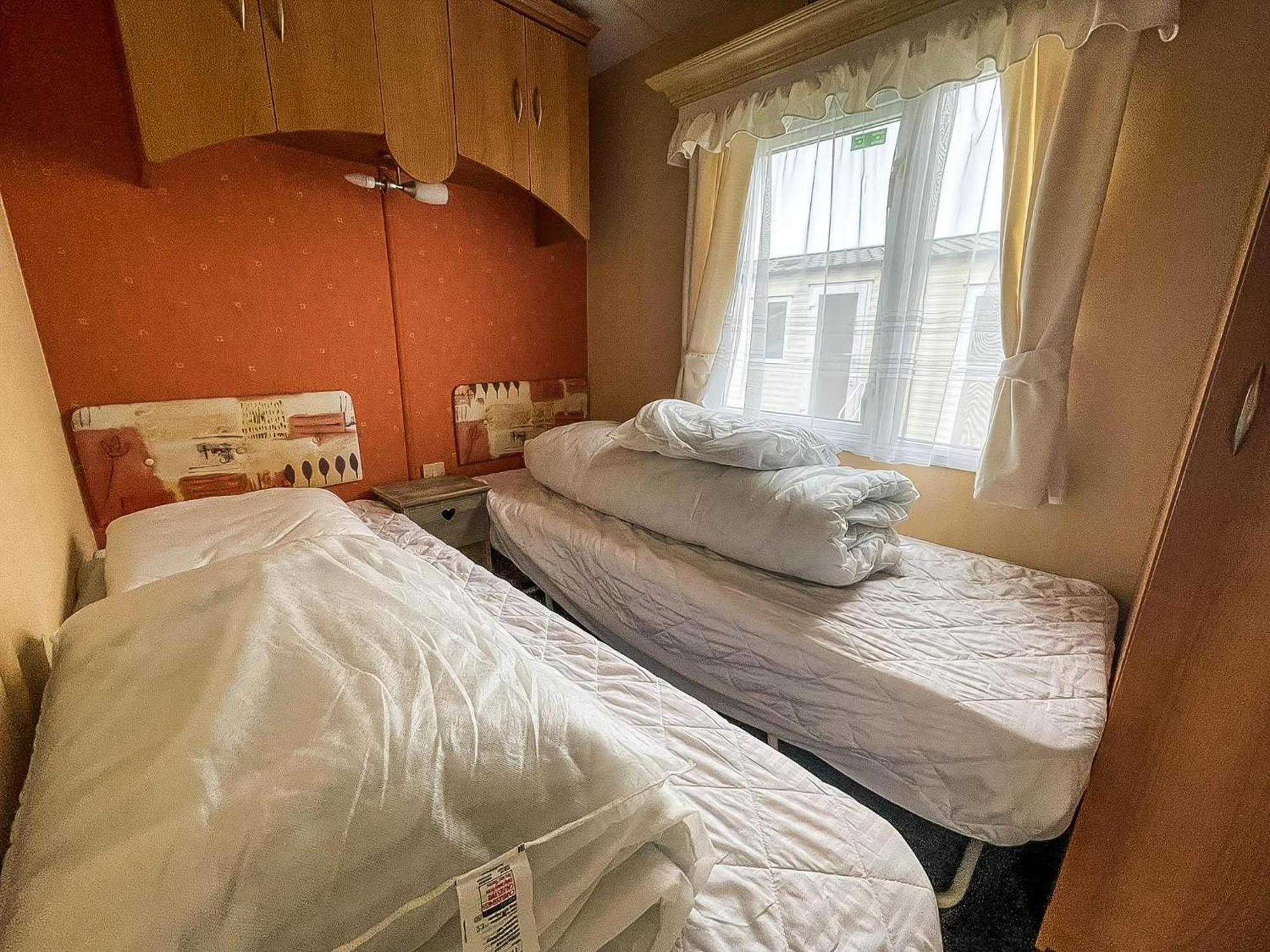 Superb Caravan By The Seaside In Kessingland, Suffolk Ref 90040Sg Benacre Eksteriør bilde